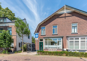3741 WS Baarn, Nederland, 3 Bedrooms Bedrooms, ,Huis,Koop,Nachtegaallaan,1384